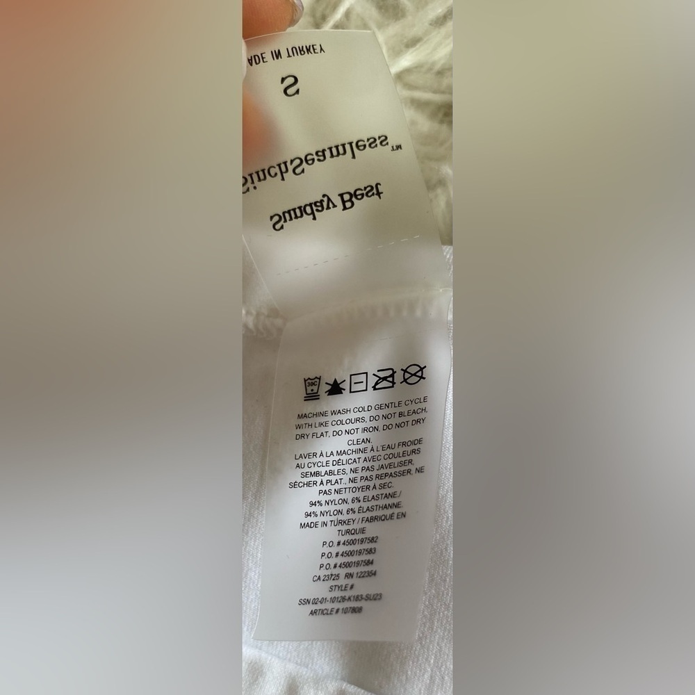 Aritzia Sunday Best Smooth Seamless Crew Tank - Picture 5 of 5